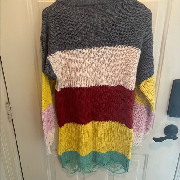 Multicolor V-Neck Women's Sweater - Picture 5 of 5